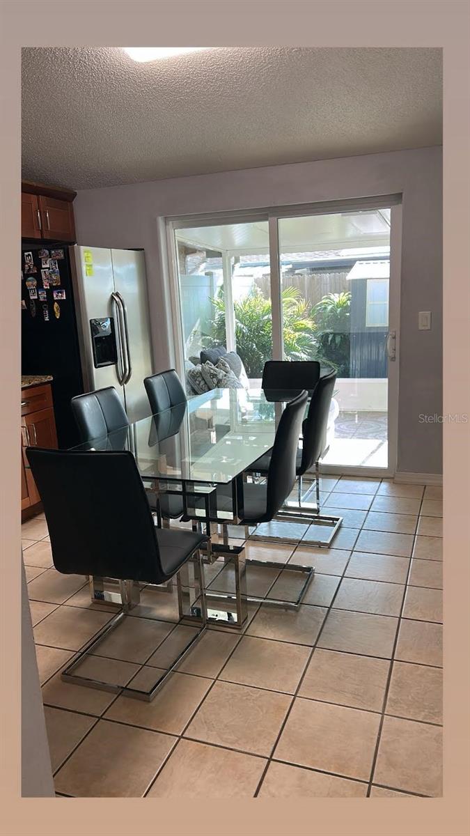 Image 4 of 10 For 8807 Plum Grove Court