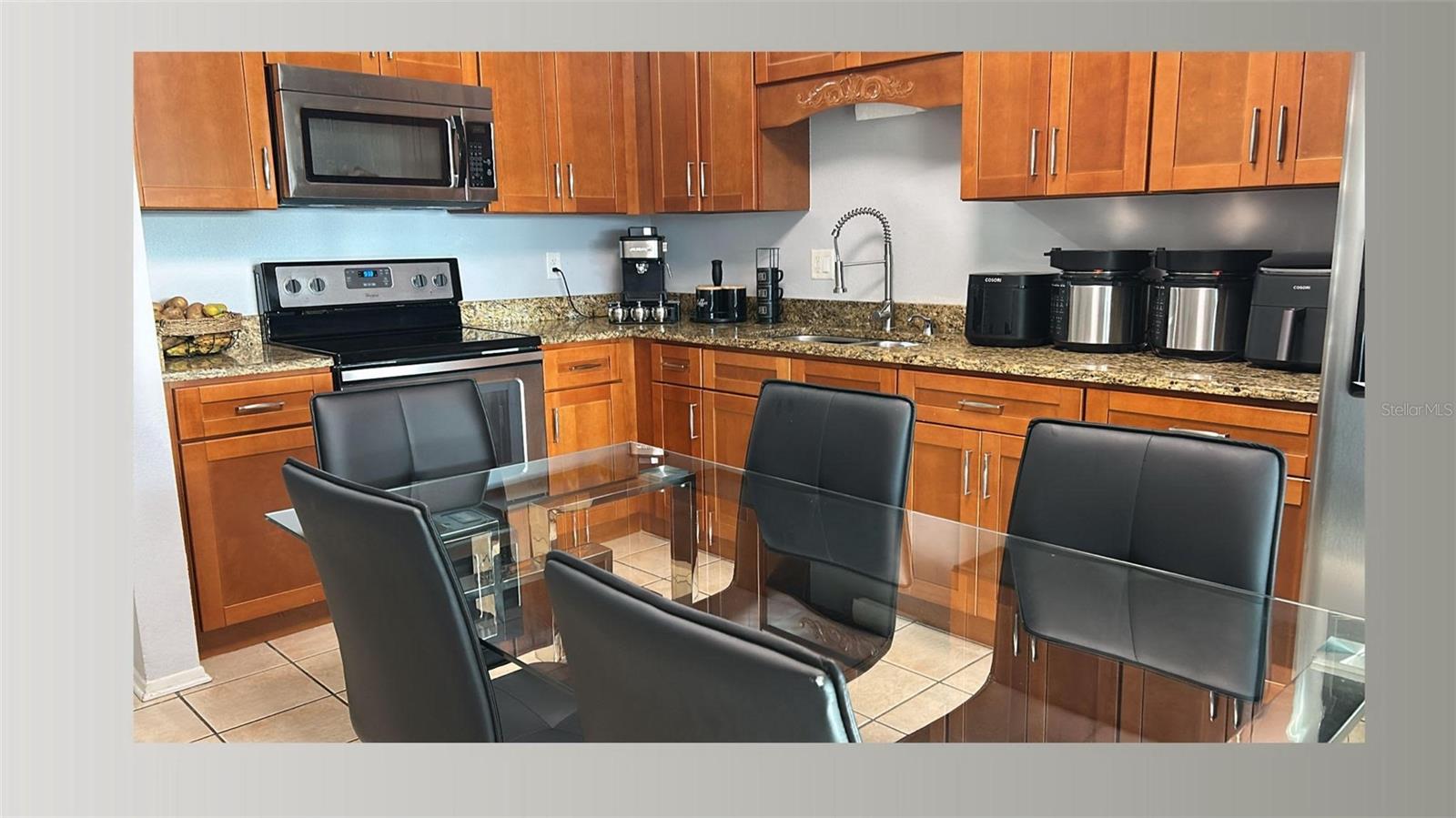Image 5 of 10 For 8807 Plum Grove Court