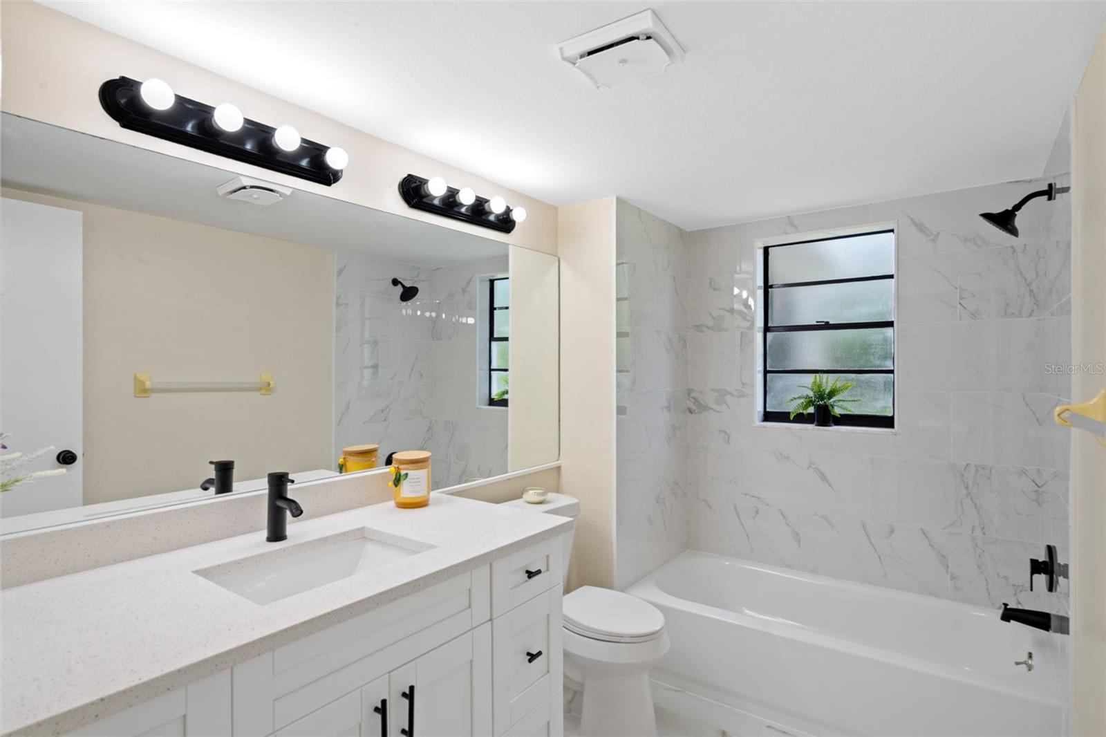Image 31 of 63 For 2443 Glenridge Drive