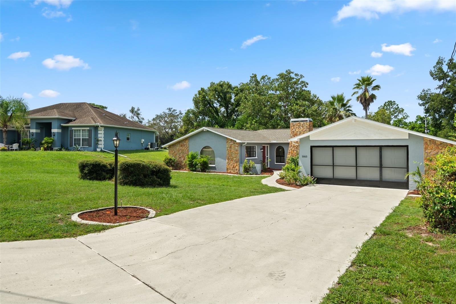 Image 4 of 63 For 2443 Glenridge Drive