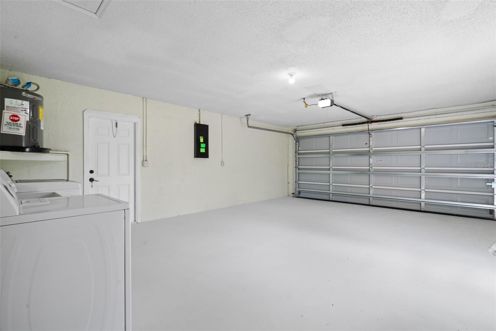 Image 41 of 63 For 2443 Glenridge Drive