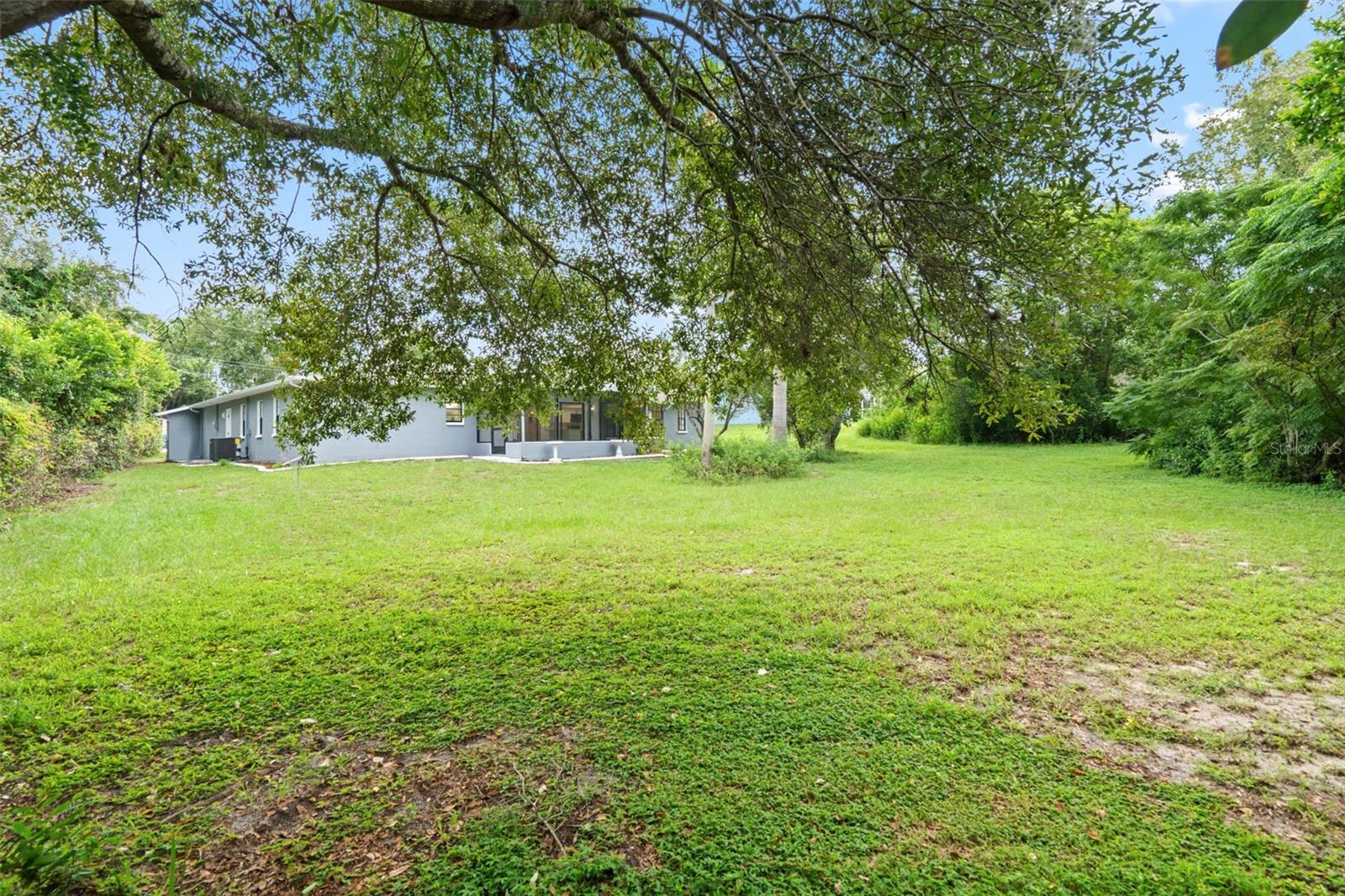 Image 50 of 63 For 2443 Glenridge Drive