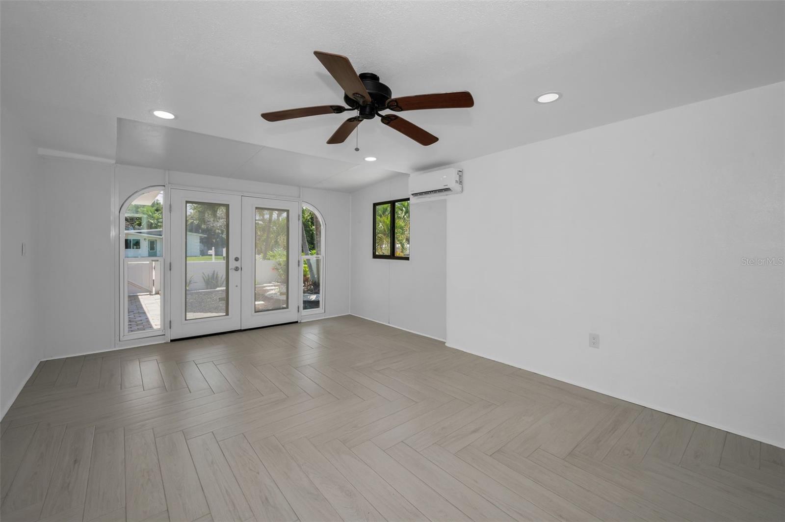 Image 16 of 96 For 14223 Parsley Drive