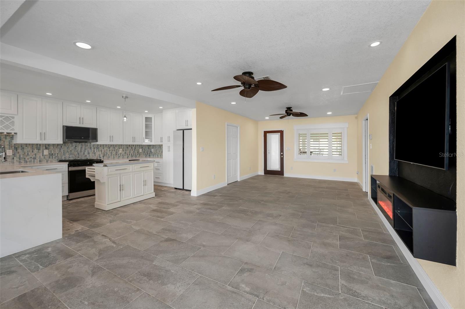 Image 21 of 96 For 14223 Parsley Drive