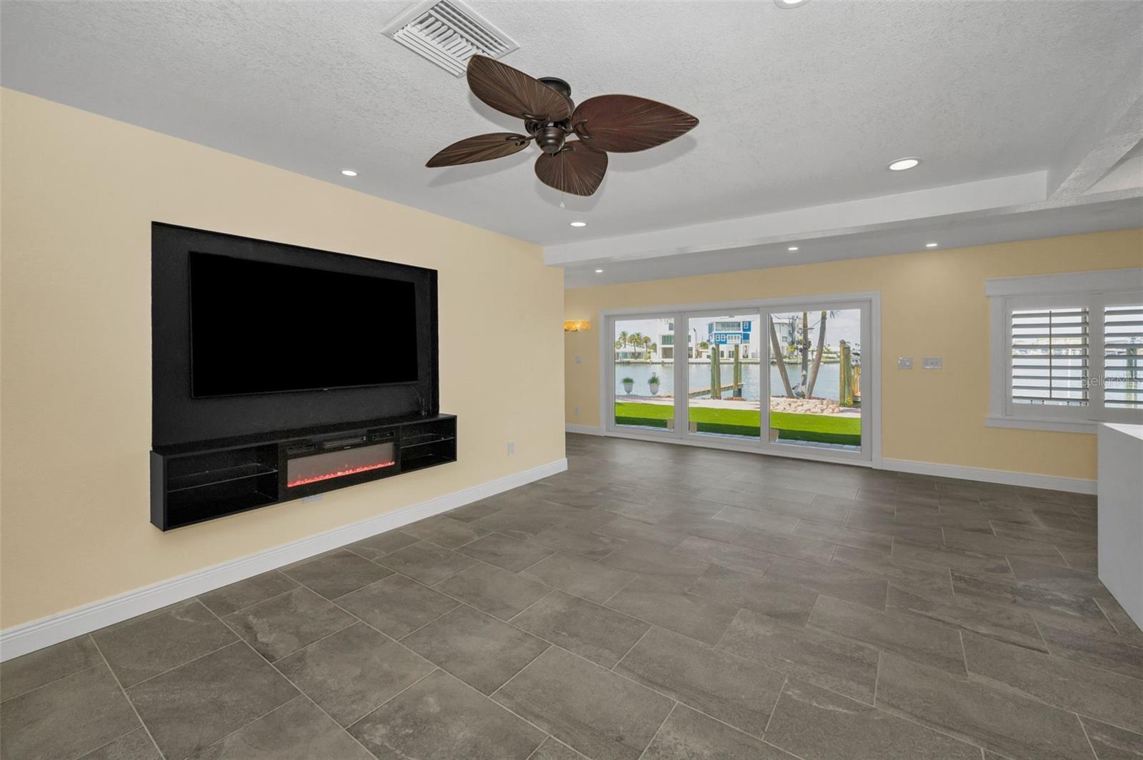 Image 23 of 96 For 14223 Parsley Drive