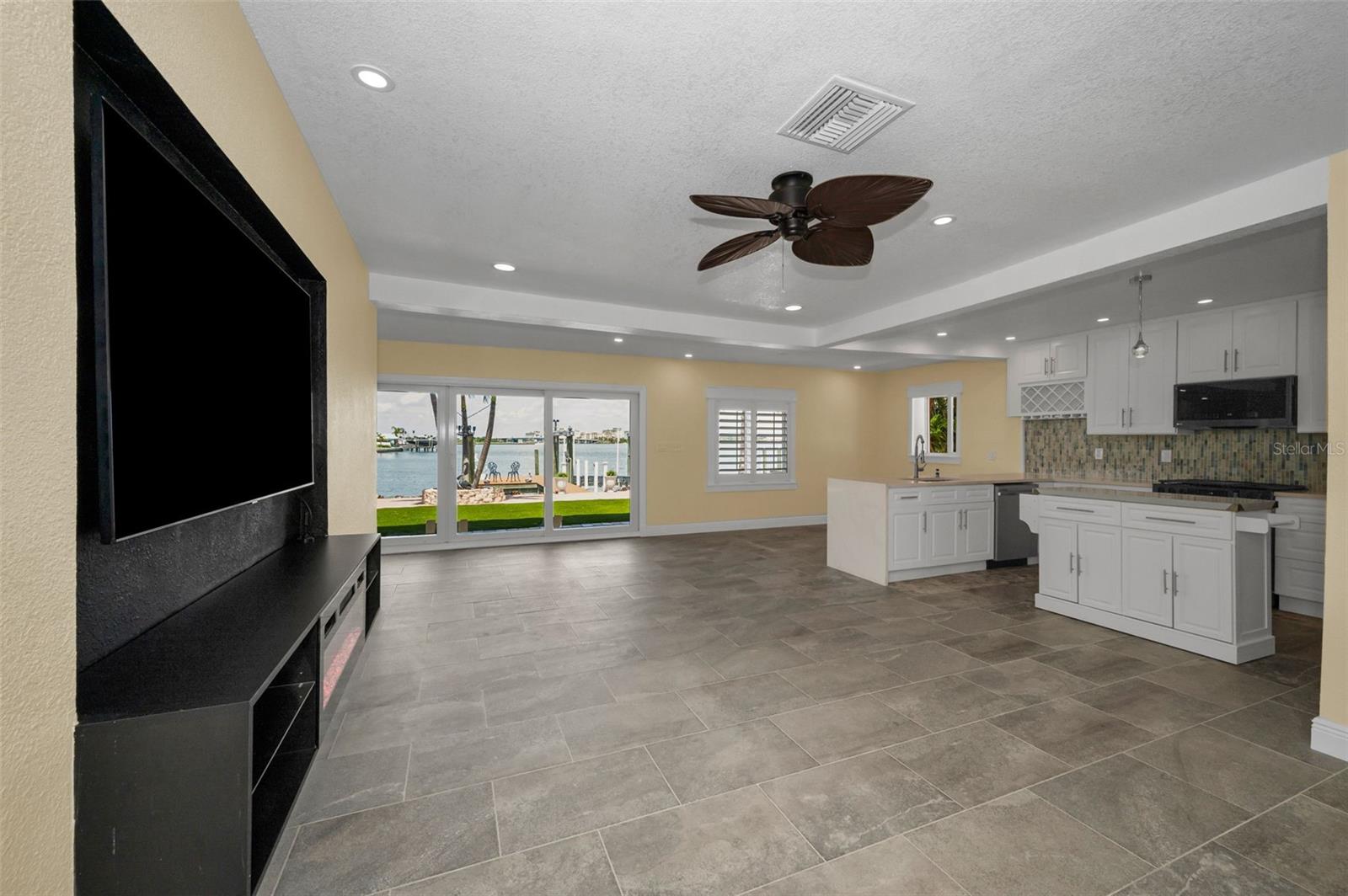 Image 24 of 96 For 14223 Parsley Drive