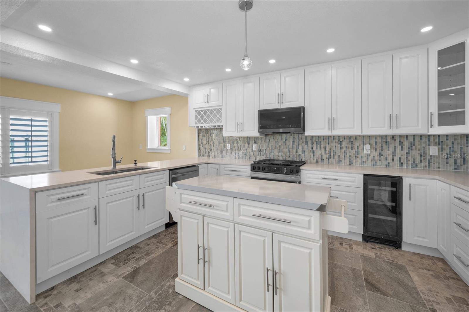 Image 31 of 96 For 14223 Parsley Drive