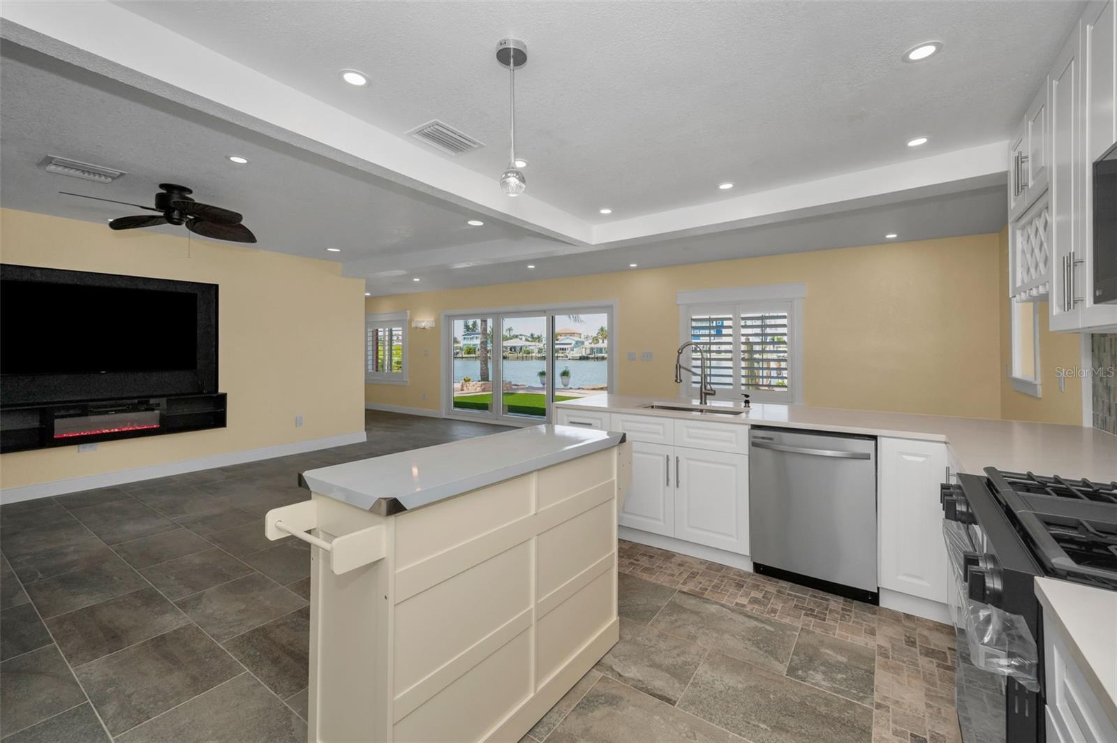 Image 32 of 96 For 14223 Parsley Drive