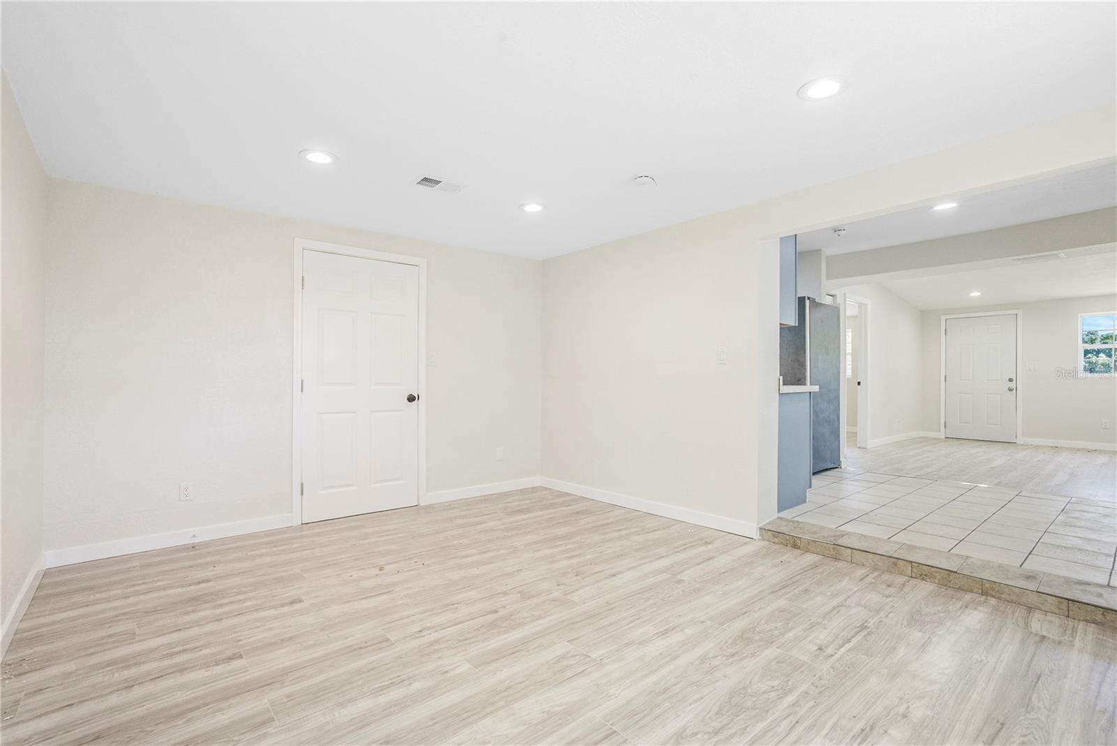 Image 12 of 22 For 6817 Larmon Street