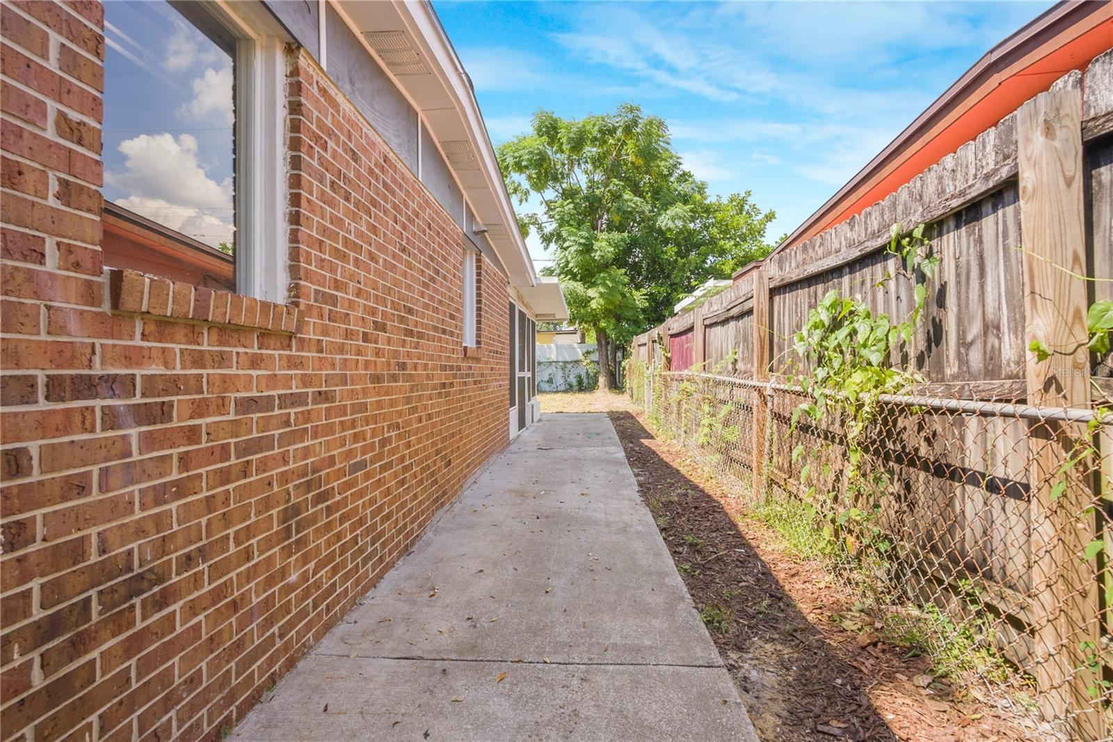 Image 21 of 22 For 6817 Larmon Street