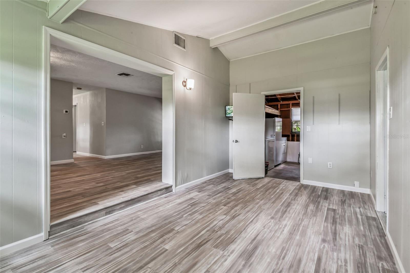 Image 12 of 33 For 2818 Viola Lane