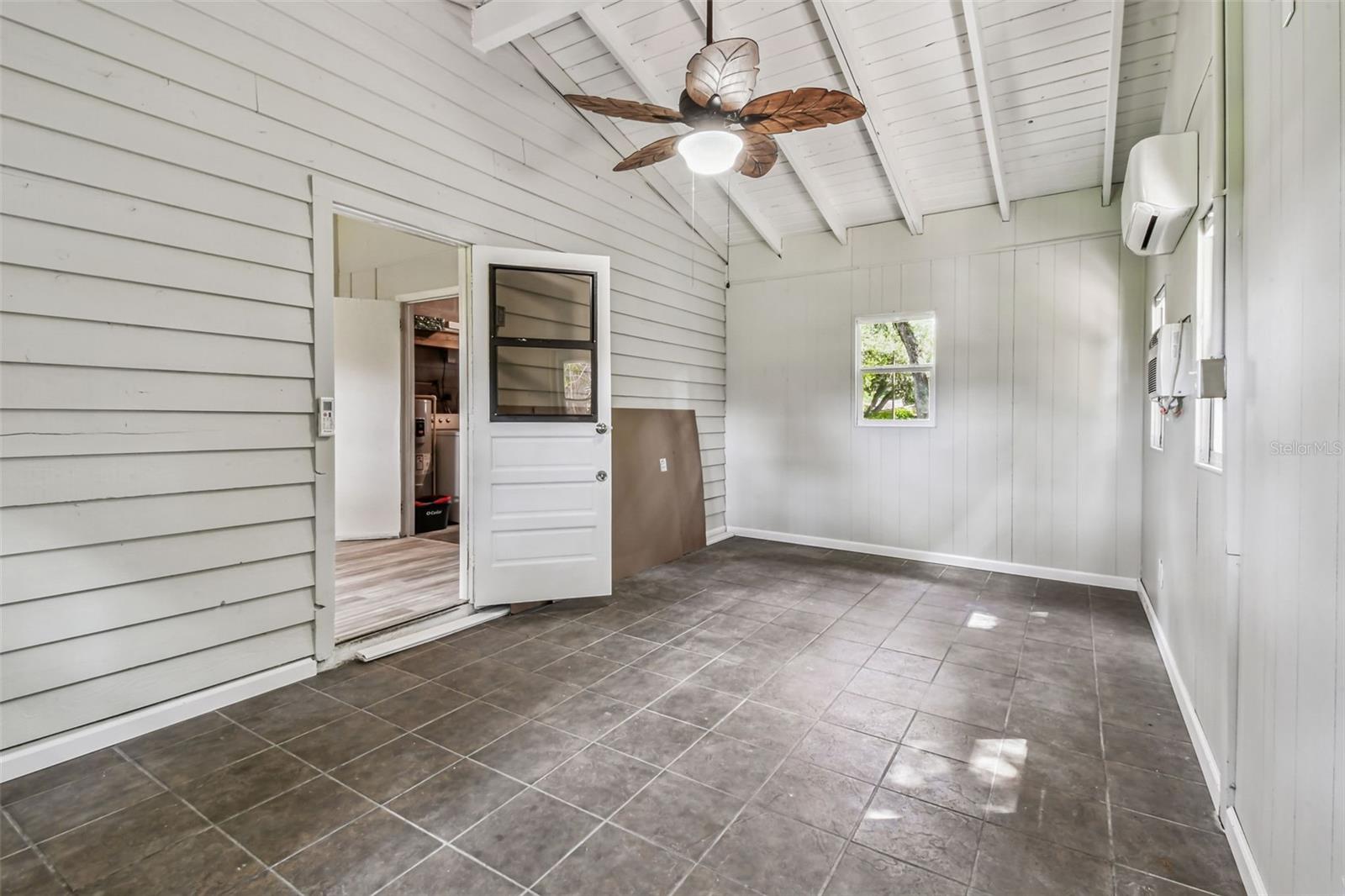 Image 13 of 33 For 2818 Viola Lane