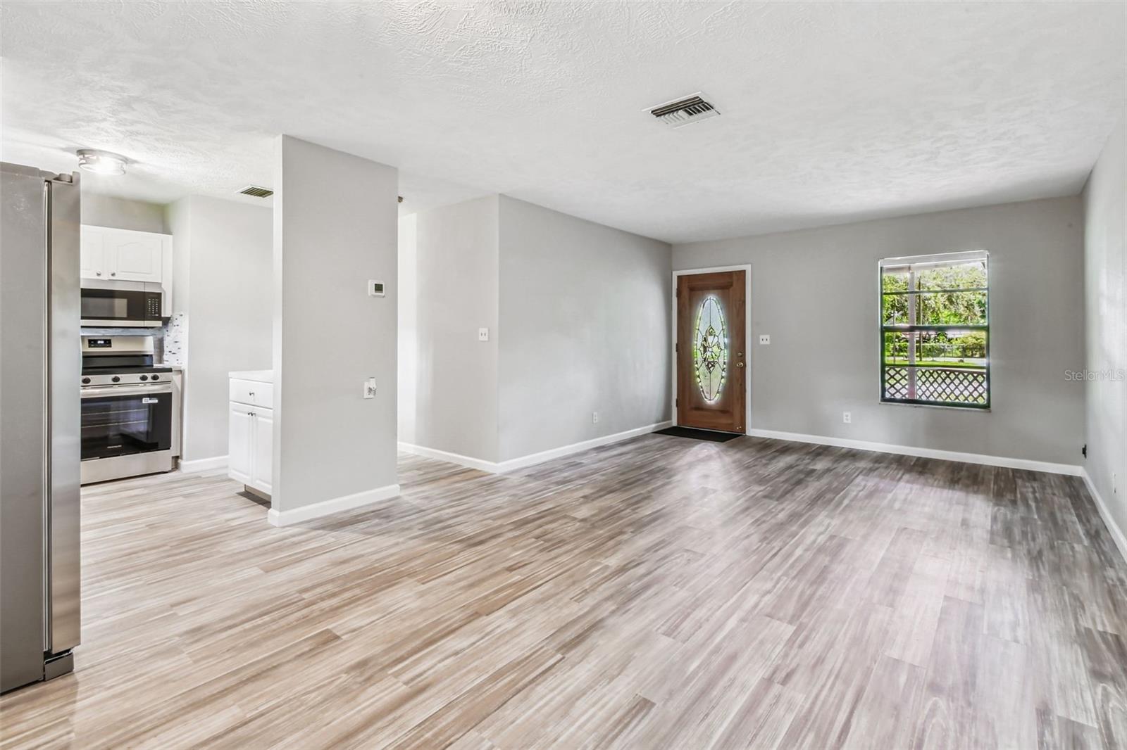 Image 8 of 33 For 2818 Viola Lane