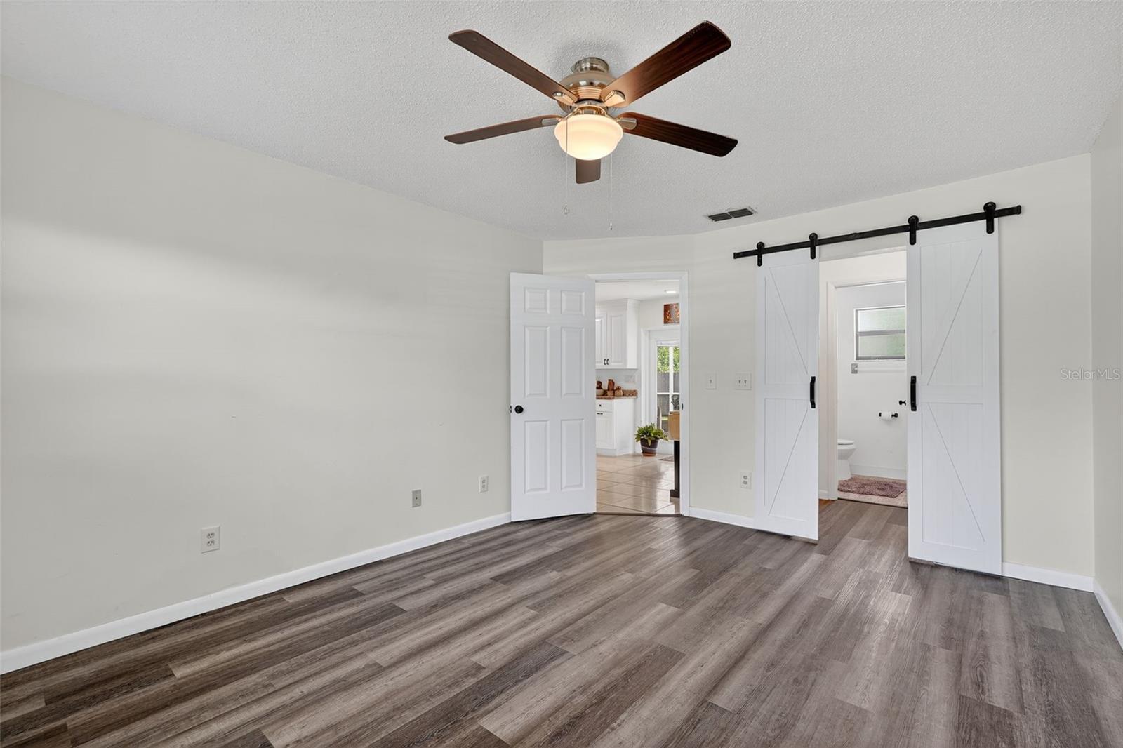Image 17 of 34 For 2827 Eagle Run Circle S