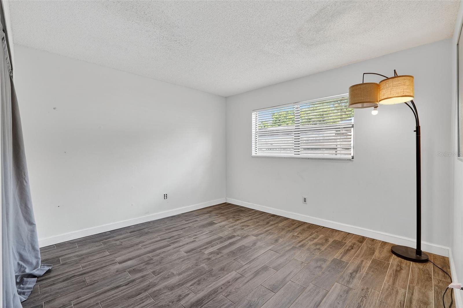 Image 22 of 34 For 2827 Eagle Run Circle S
