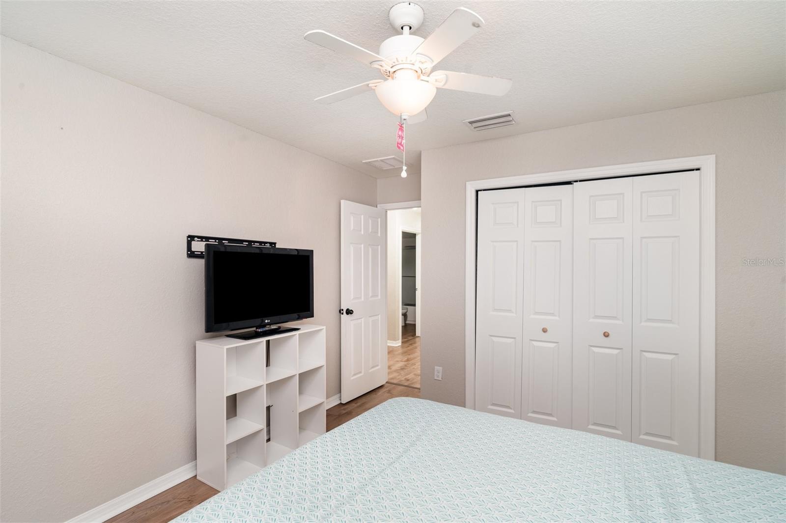 Image 26 of 33 For 11342 Southwind Lake Drive