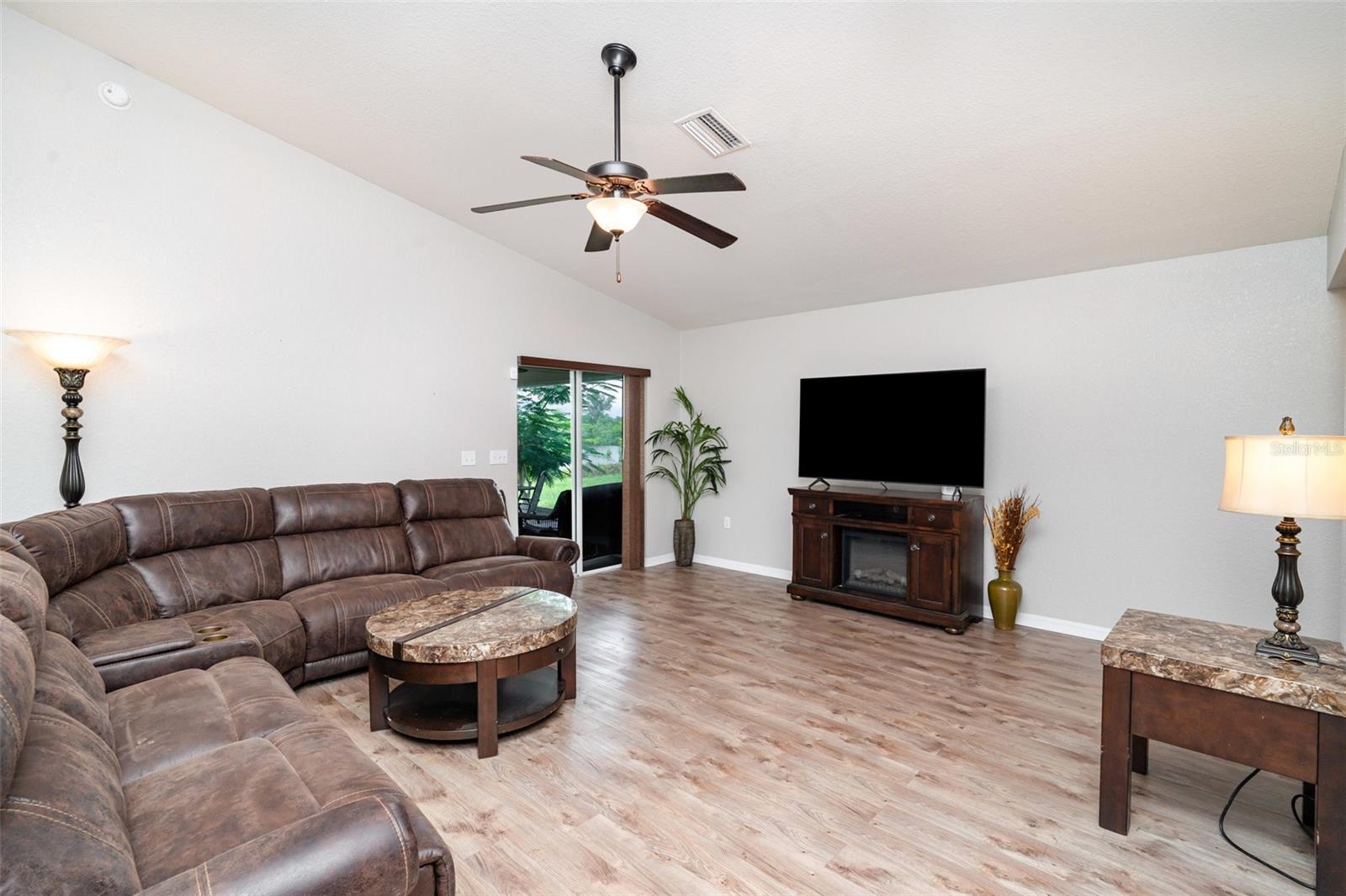 Image 6 of 33 For 11342 Southwind Lake Drive