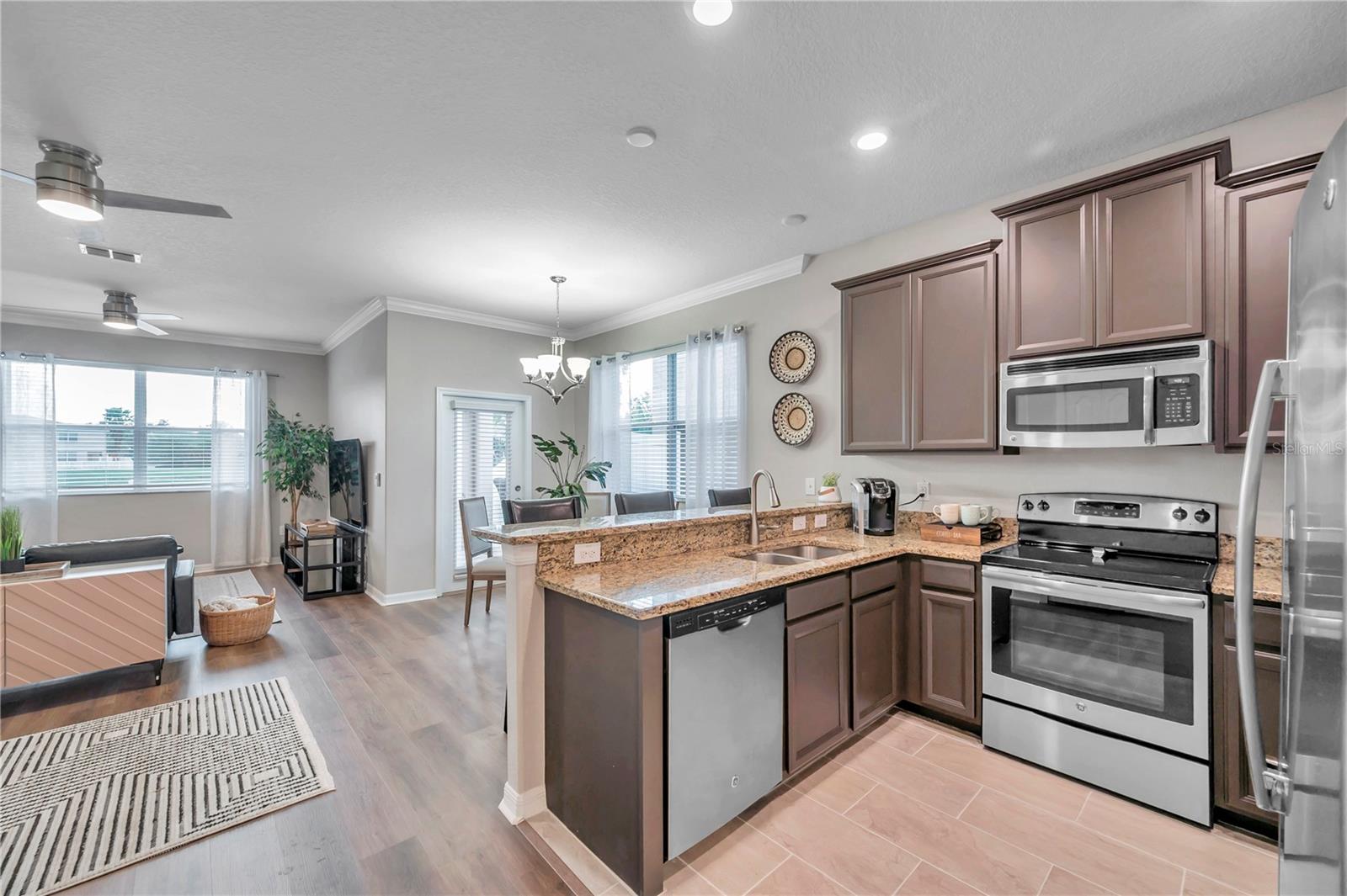 Image 10 of 38 For 12025 Greengate Drive