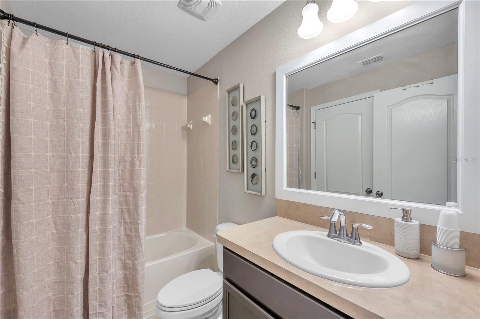 Image 30 of 38 For 12025 Greengate Drive