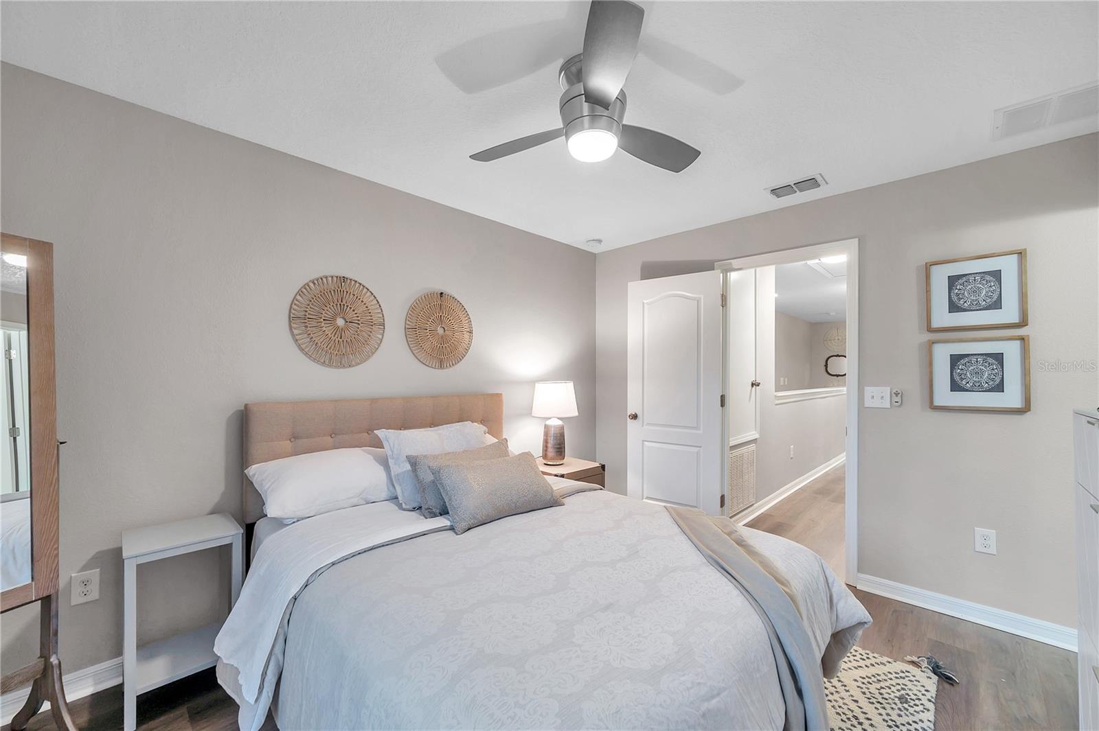 Image 33 of 38 For 12025 Greengate Drive