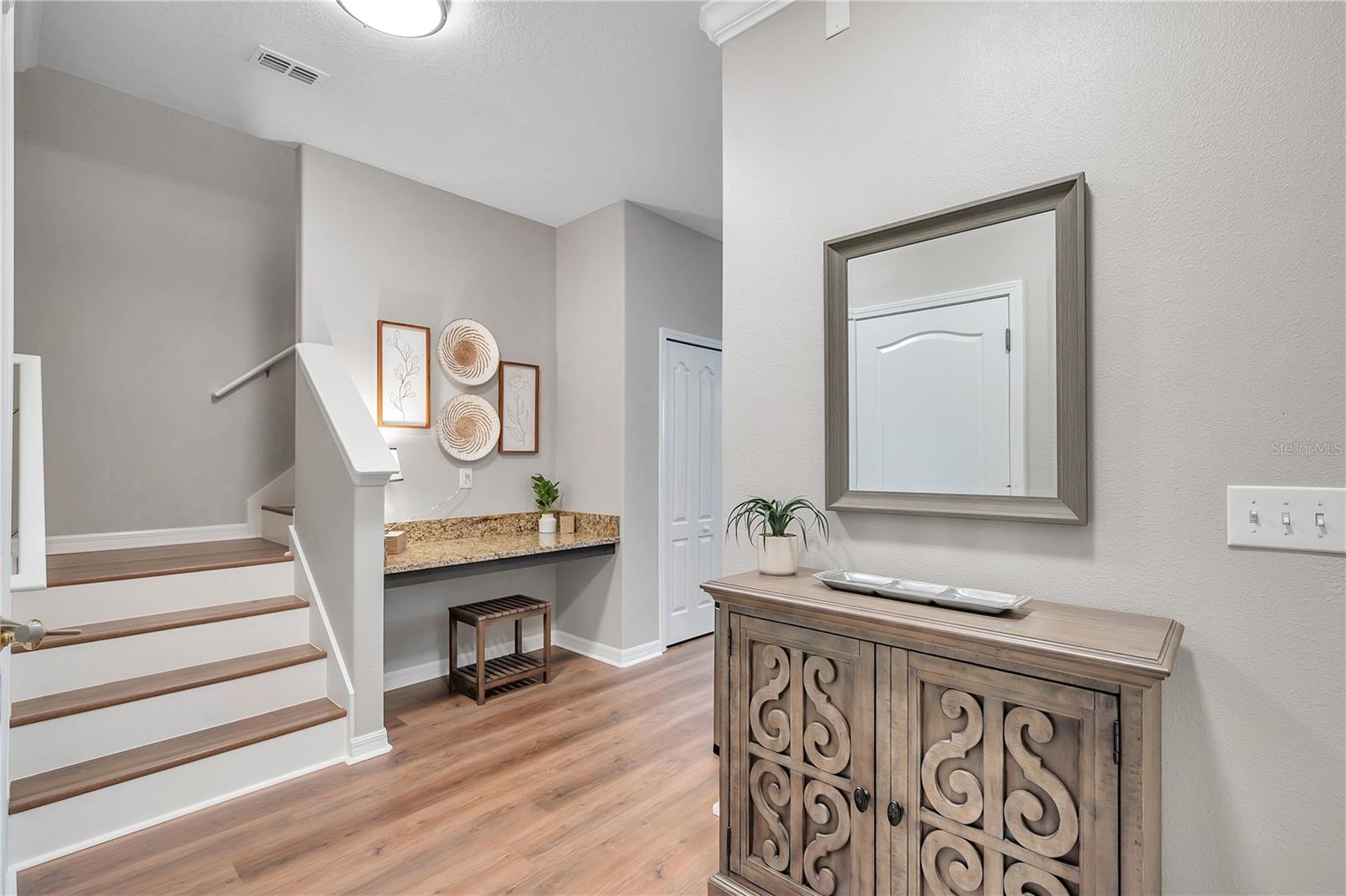 Image 7 of 38 For 12025 Greengate Drive