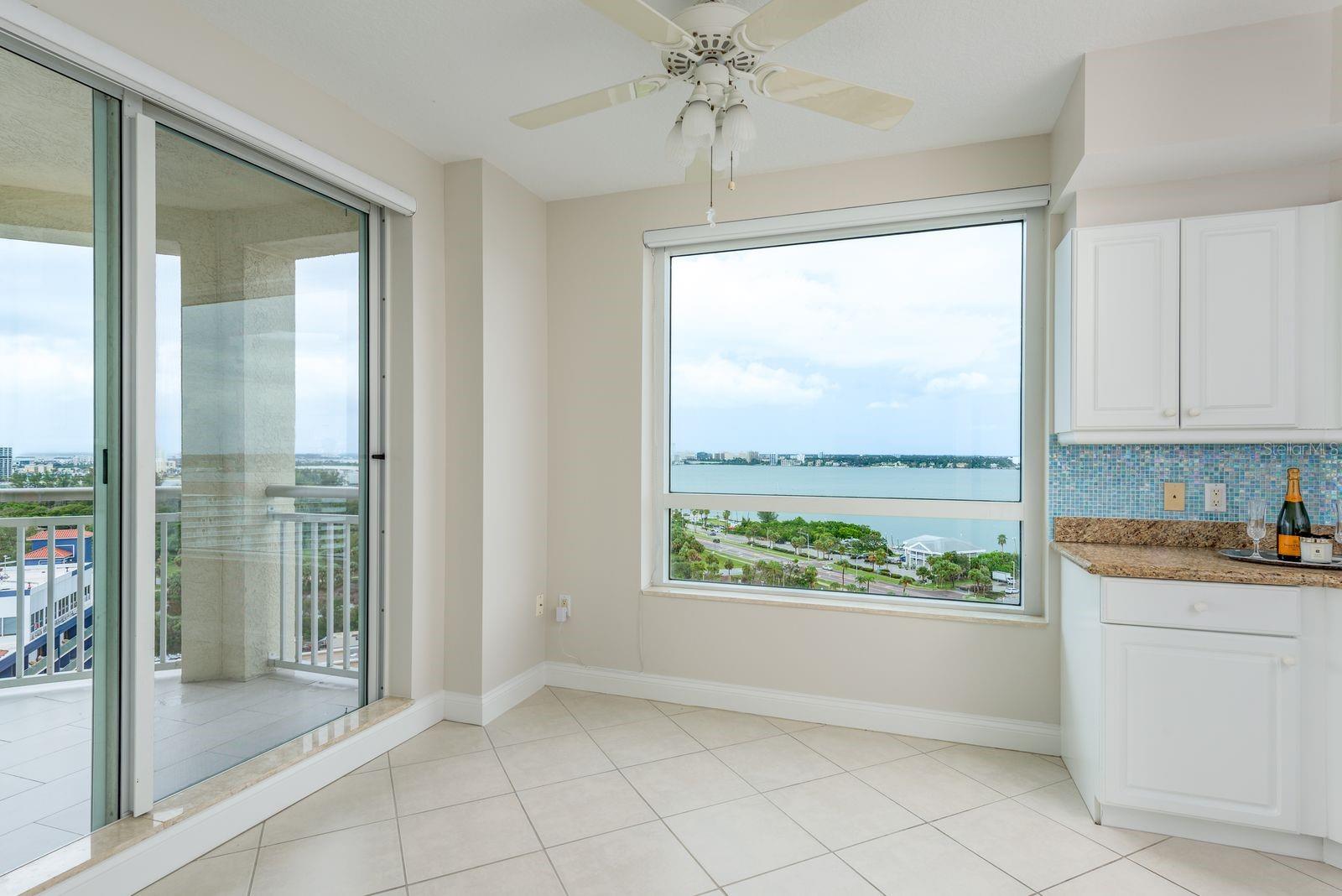 Image 15 of 48 For 1170 Gulf Boulevard N 1506