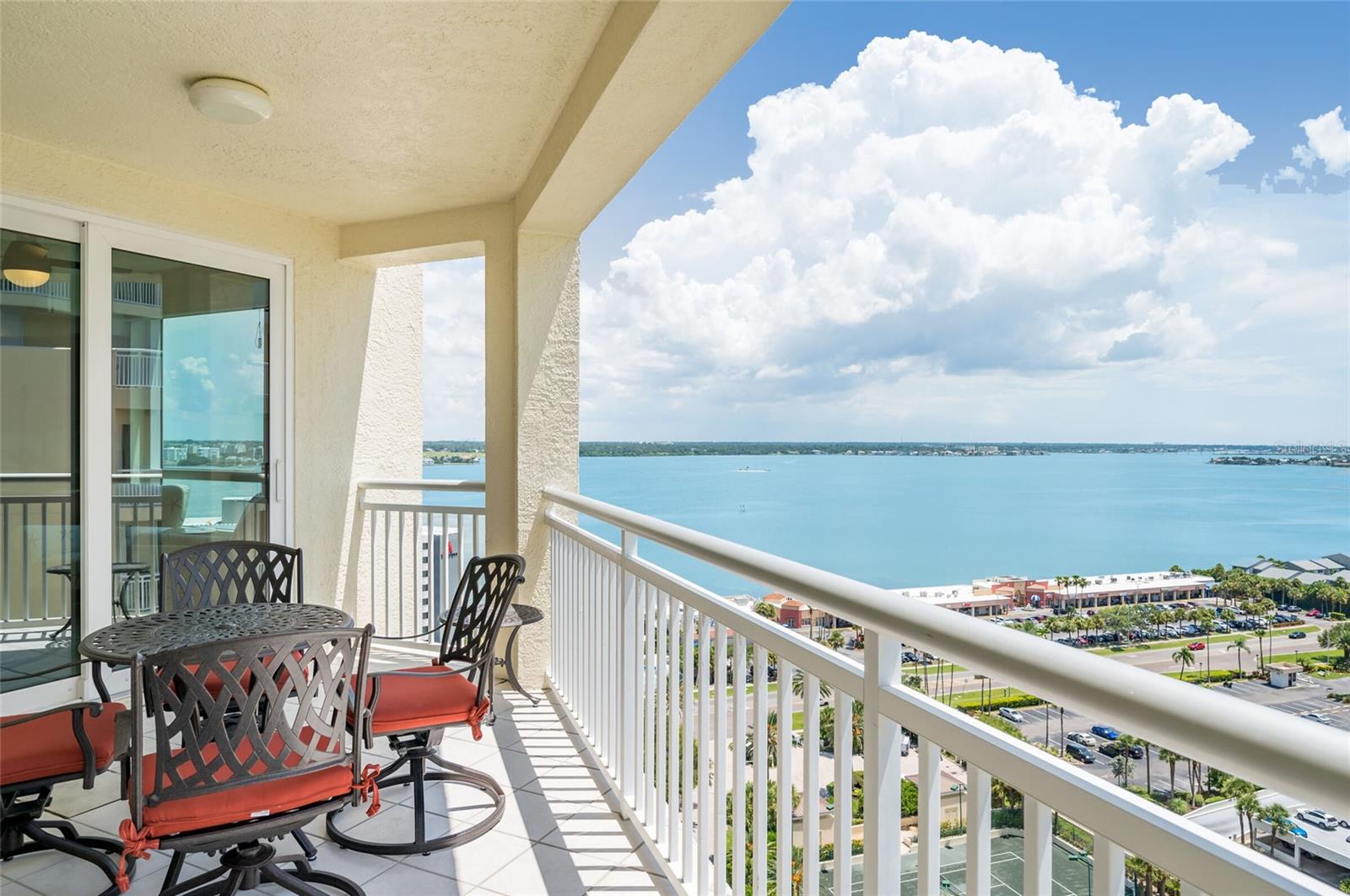 Image 16 of 56 For 1180 Gulf Boulevard 1805
