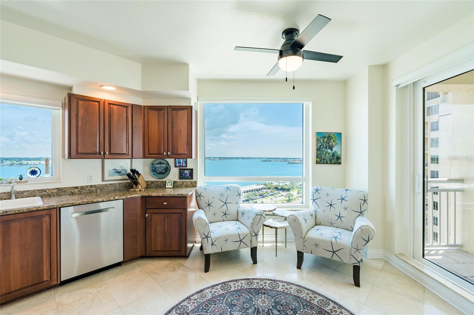 Image 19 of 56 For 1180 Gulf Boulevard 1805