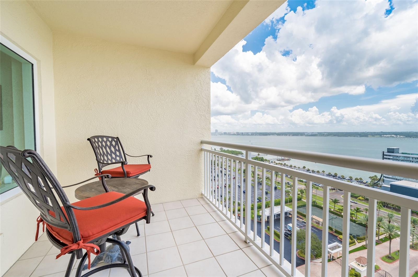 Image 26 of 56 For 1180 Gulf Boulevard 1805