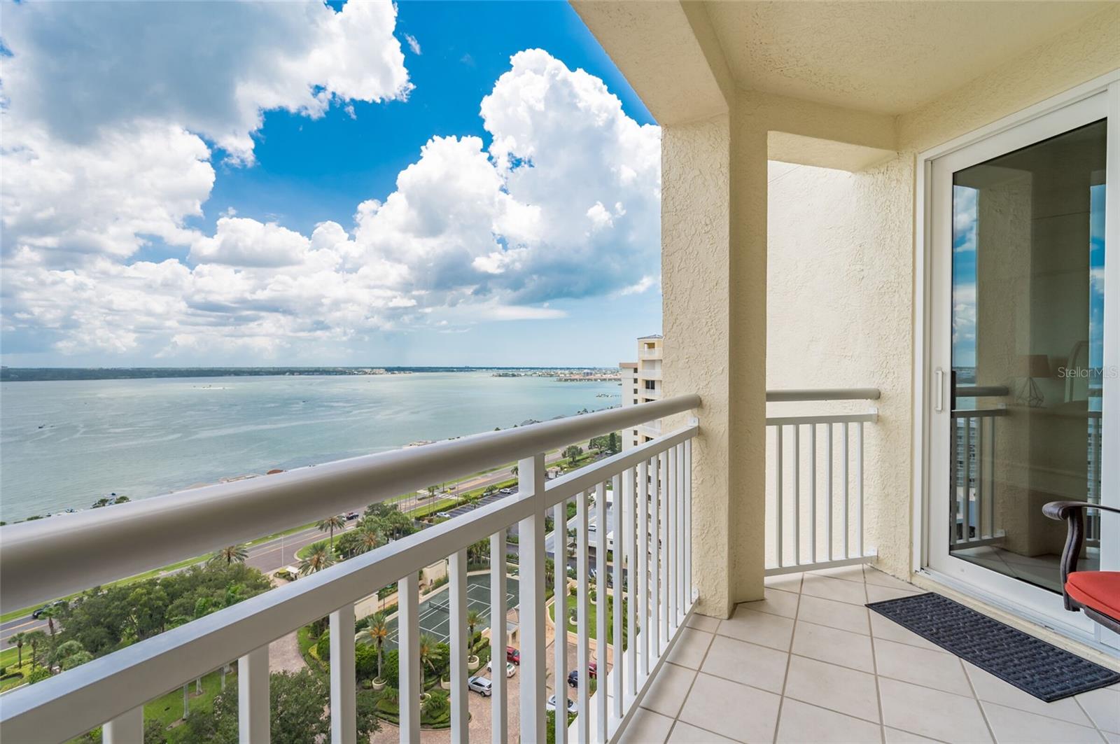 Image 27 of 56 For 1180 Gulf Boulevard 1805