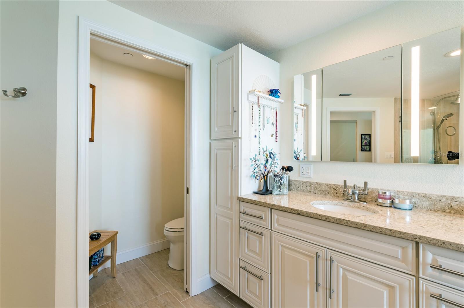 Image 31 of 56 For 1180 Gulf Boulevard 1805