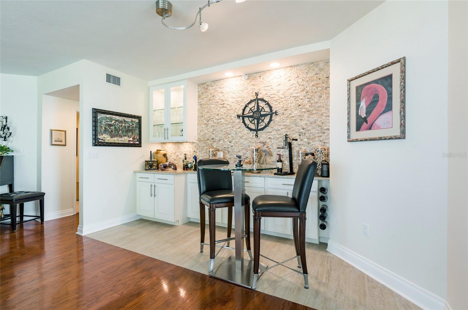 Image 9 of 56 For 1180 Gulf Boulevard 1805