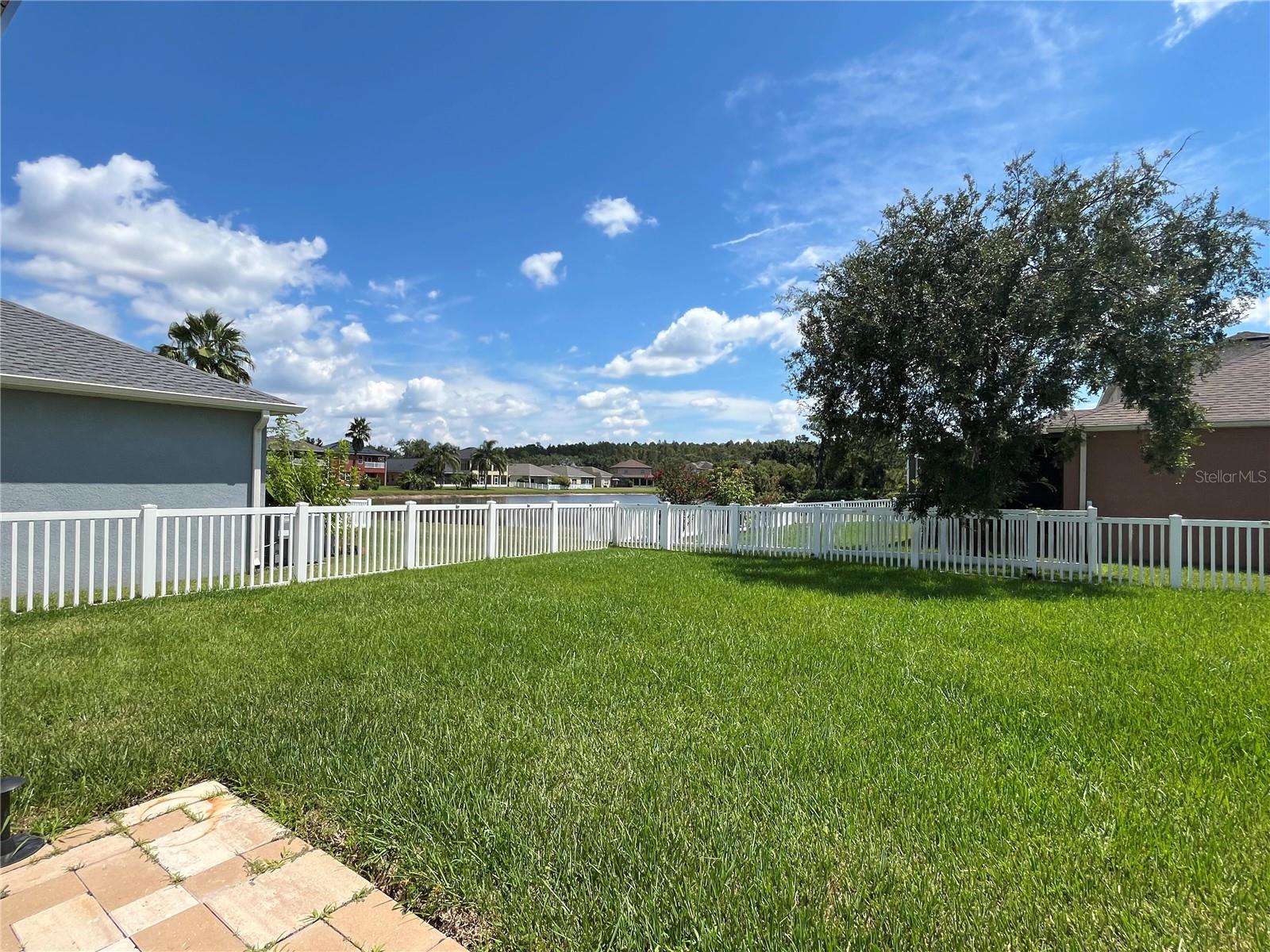 Image 12 of 56 For 20721 Whitewood Way
