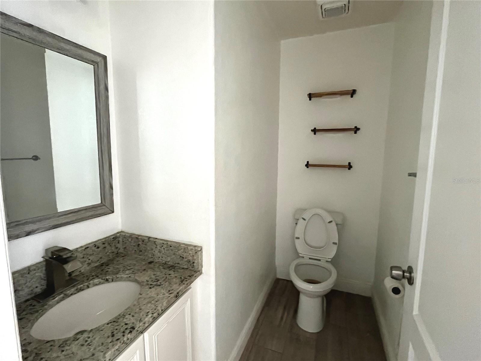 Image 14 of 56 For 20721 Whitewood Way