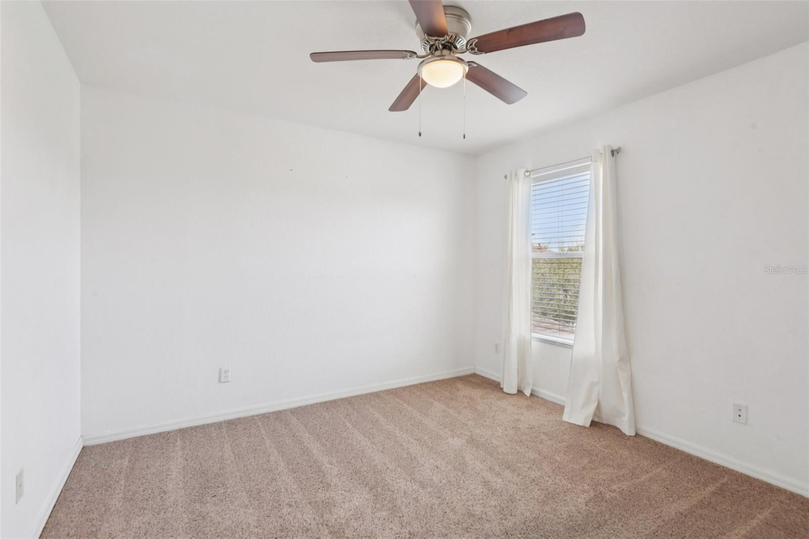 Image 35 of 56 For 20721 Whitewood Way