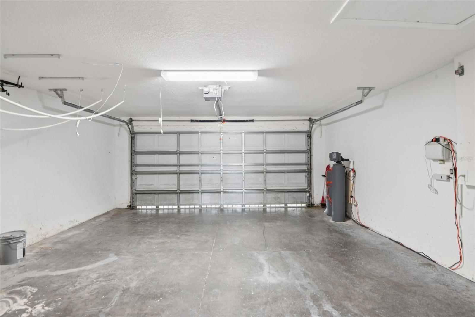 Image 39 of 56 For 20721 Whitewood Way