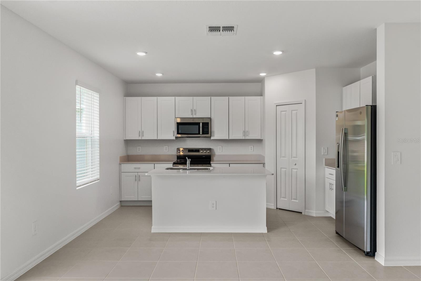 Image 17 of 54 For 12046 Brae Way