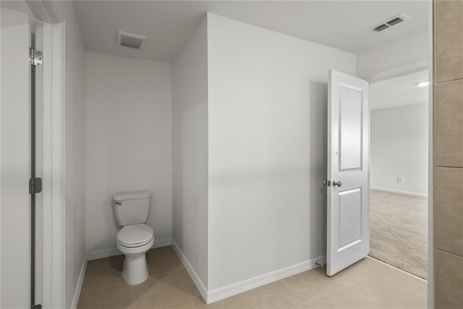 Image 26 of 54 For 12046 Brae Way