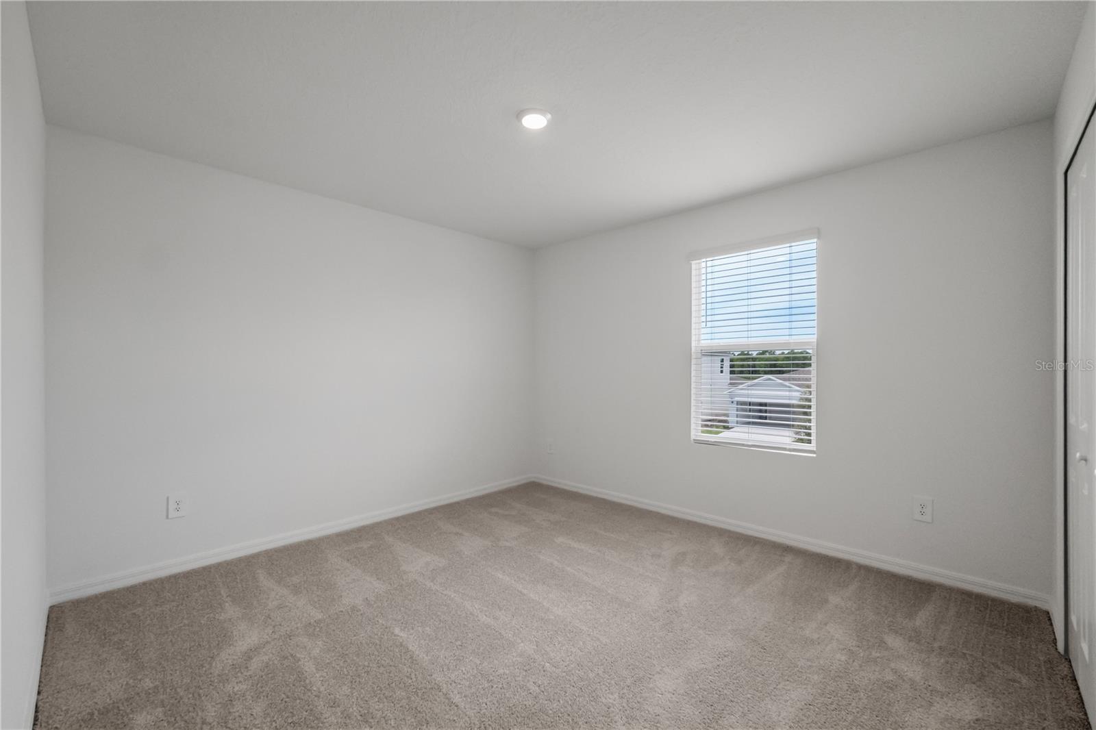 Image 32 of 54 For 12046 Brae Way