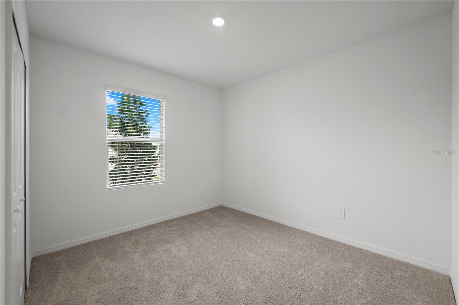 Image 5 of 54 For 12046 Brae Way