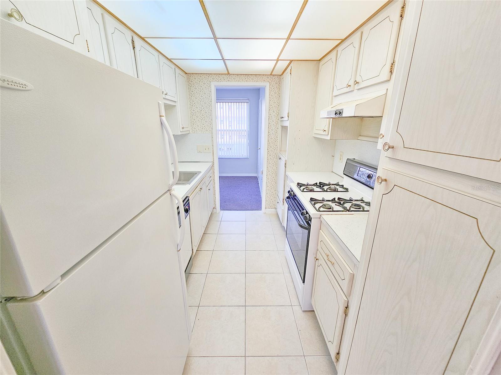 Image 6 of 30 For 3128 59th Street S 204