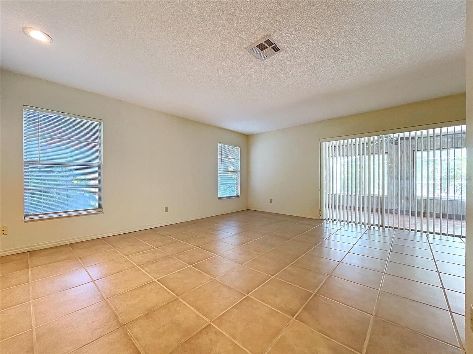 Image 15 of 31 For 422 Mahogany Drive