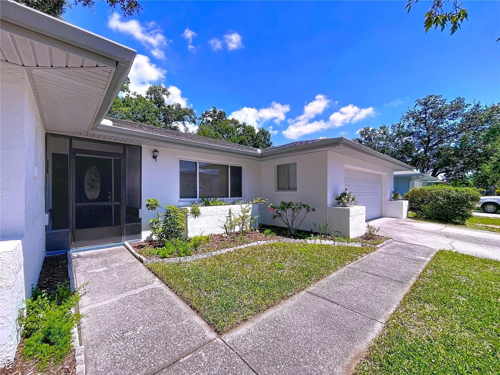 Image 2 of 31 For 422 Mahogany Drive