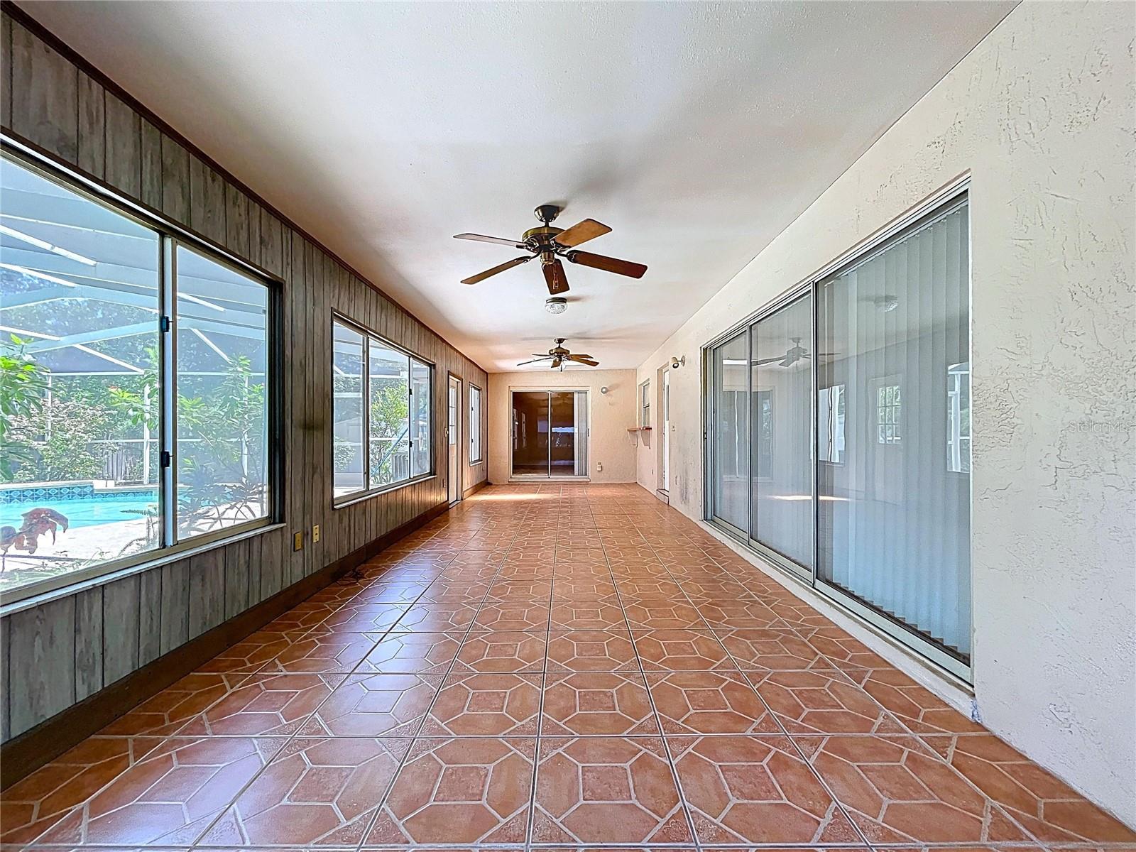 Image 8 of 31 For 422 Mahogany Drive