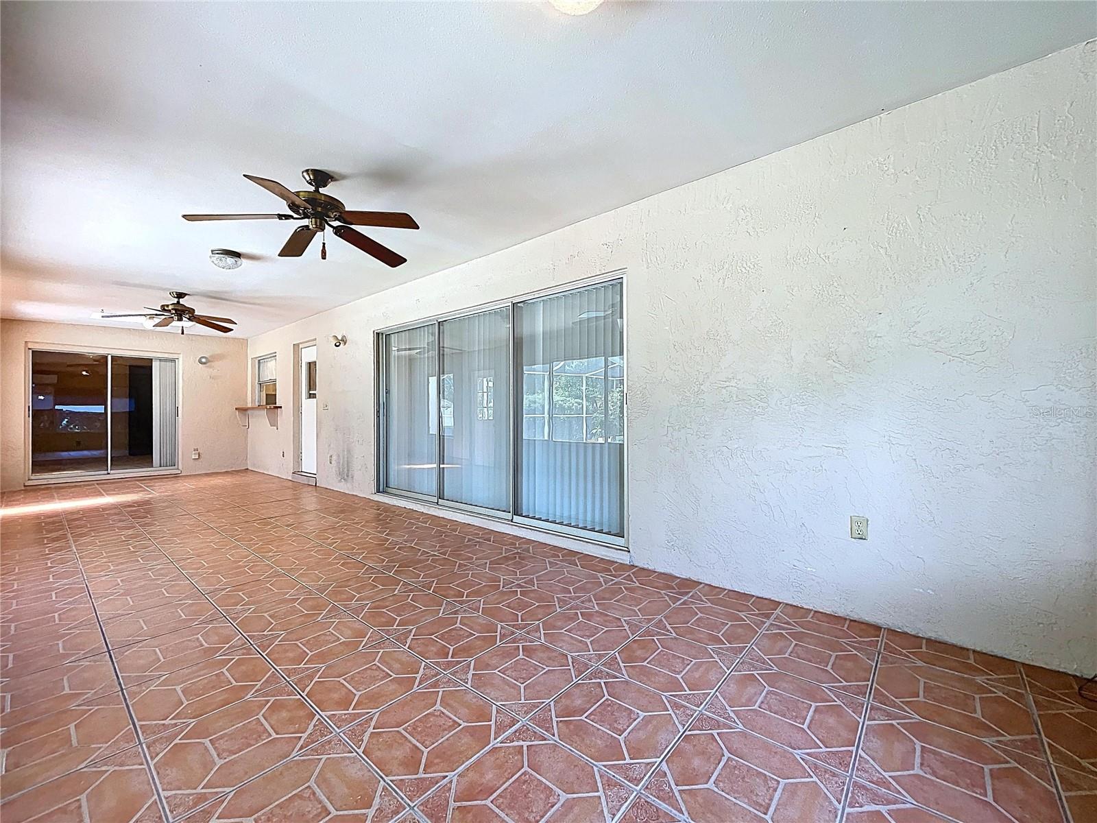 Image 9 of 31 For 422 Mahogany Drive