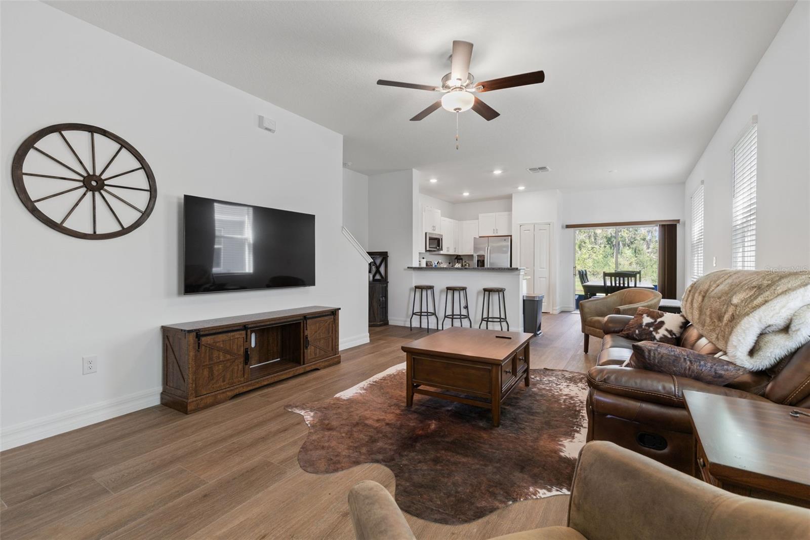 Image 8 of 30 For 6038 Shiner Street