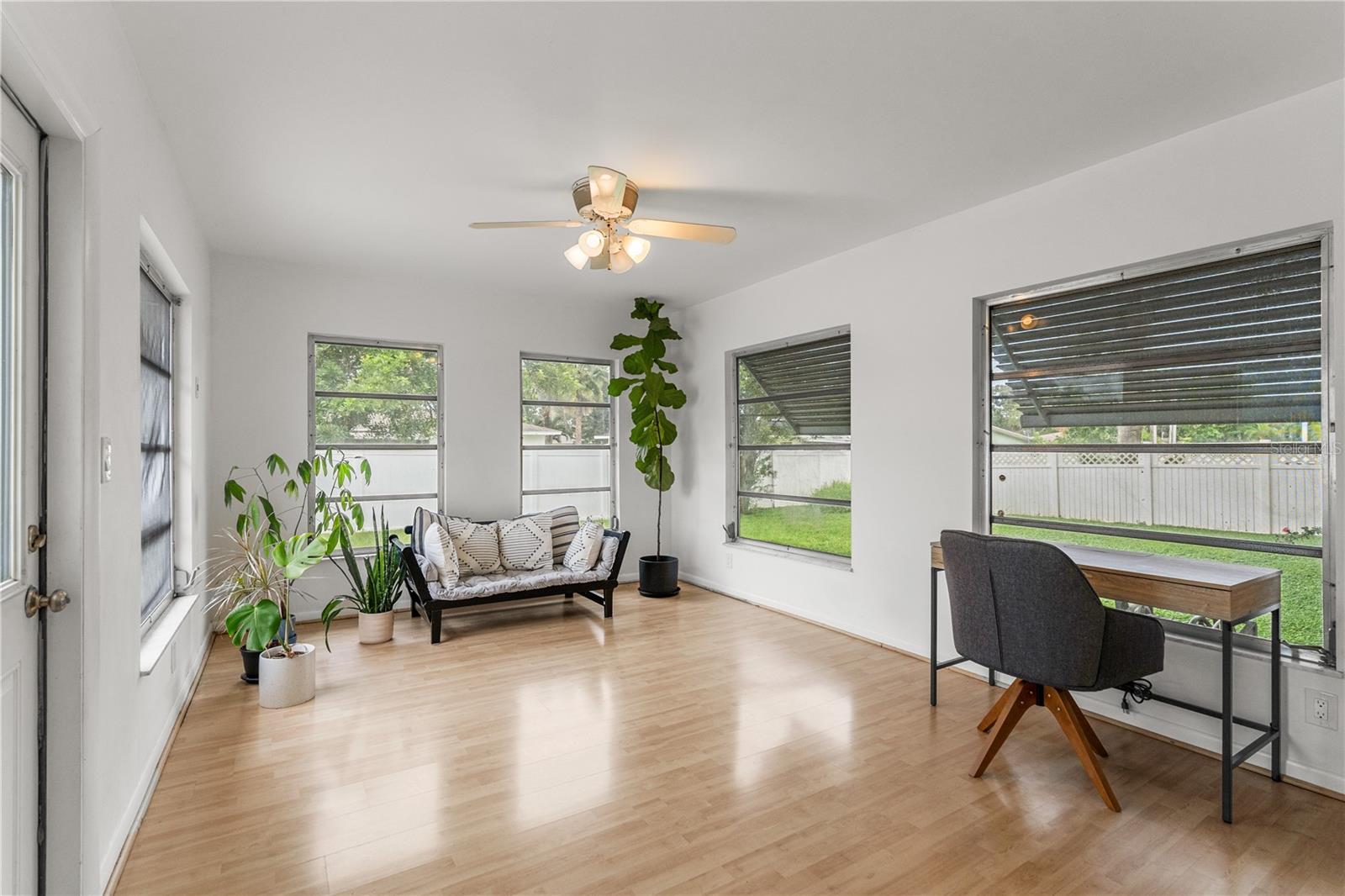 Image 10 of 13 For 1425 Rose Street