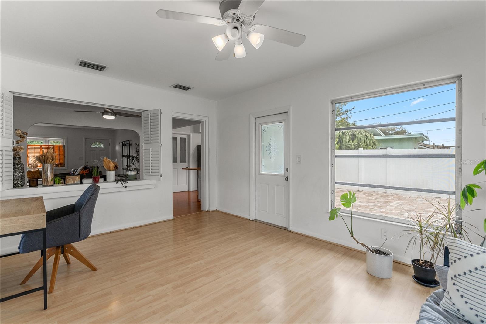 Image 11 of 13 For 1425 Rose Street