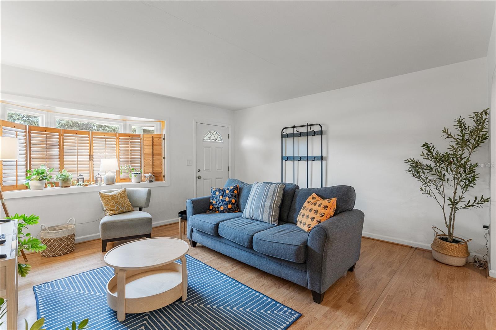Image 2 of 13 For 1425 Rose Street
