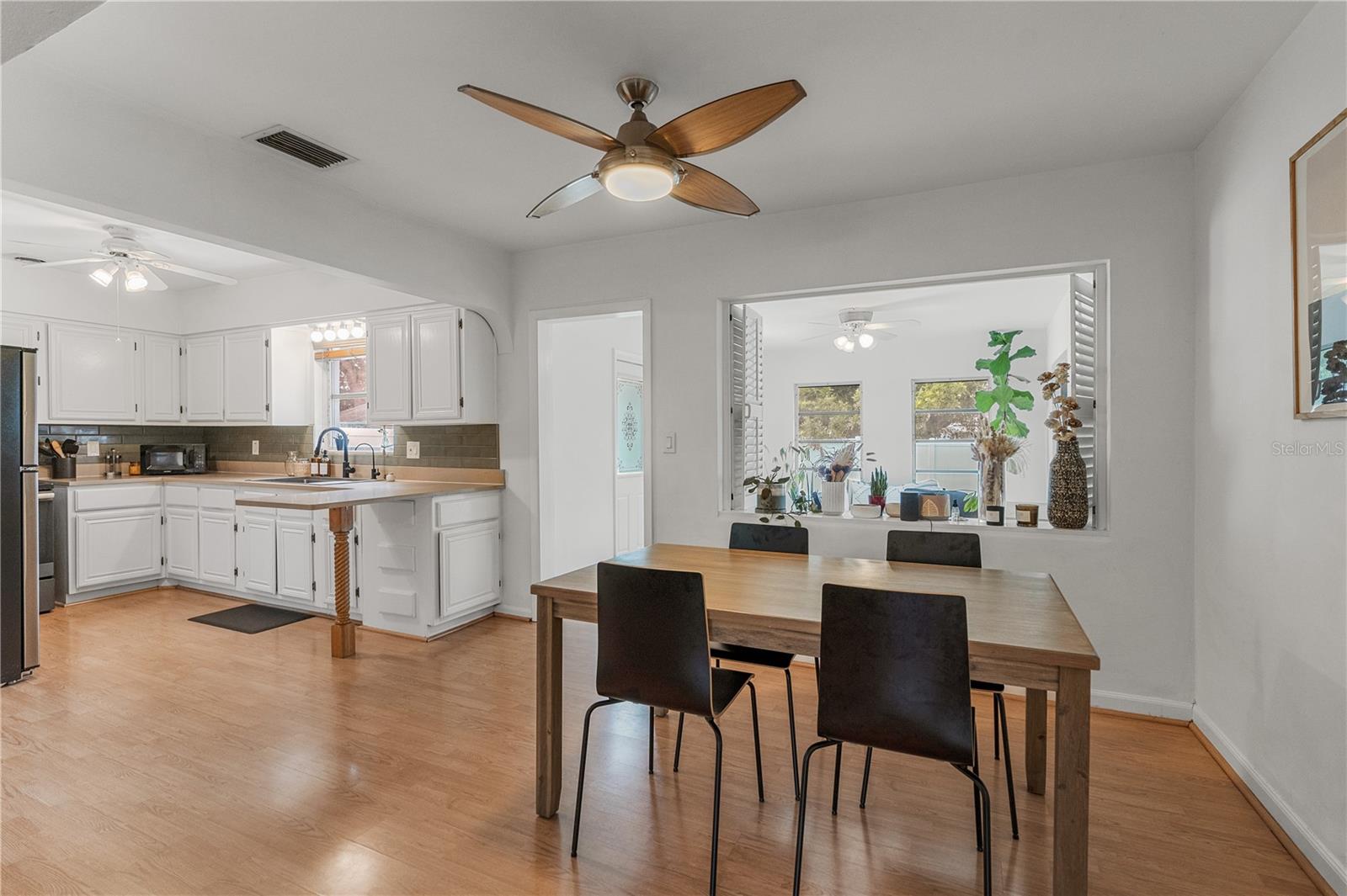 Image 4 of 13 For 1425 Rose Street